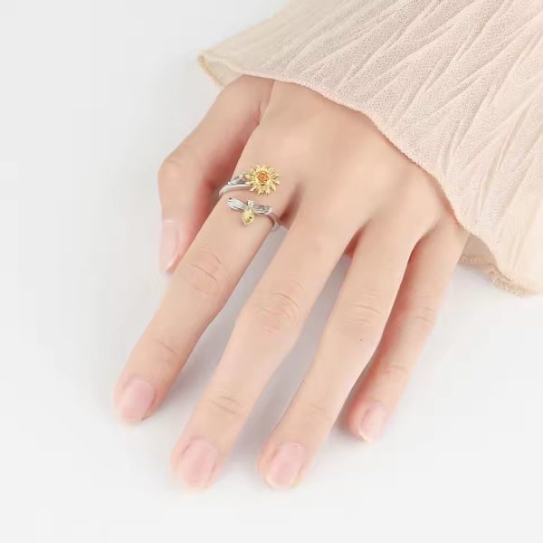 🔥【50% Off】Sunflower and Bee Ring🌻